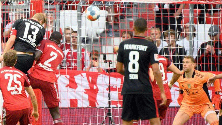 Τεράστια νίκη για την Άιντράχτ, 2-1 τη Μπάγερν στο Μόναχο