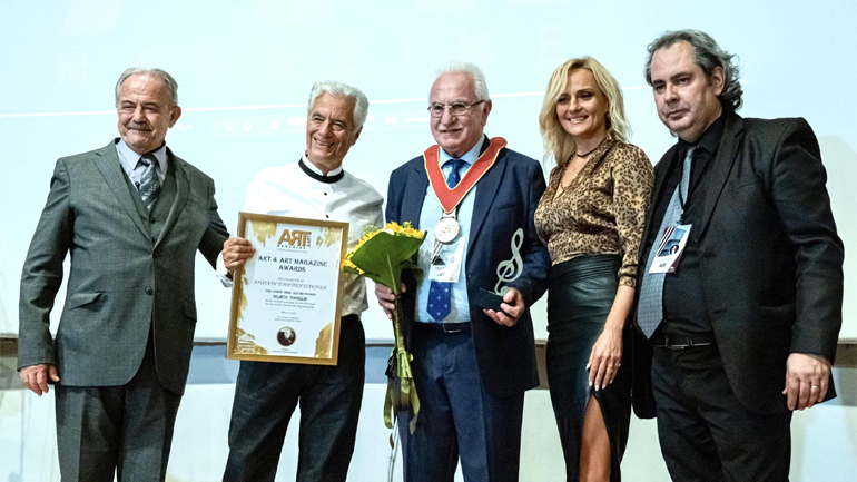 ﻿Ο Γιώργος Τσούκαλης τιμήθηκε στα «Βραβεία Art & Art Magazine»