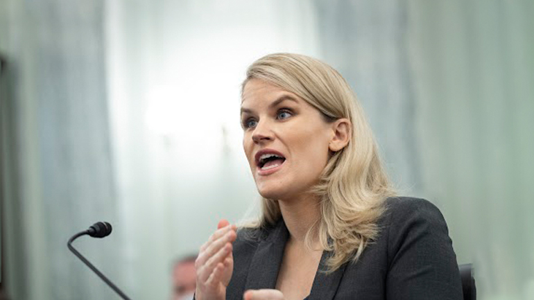 «Το Facebook αποδυναμώνει τη Δημοκρατία»