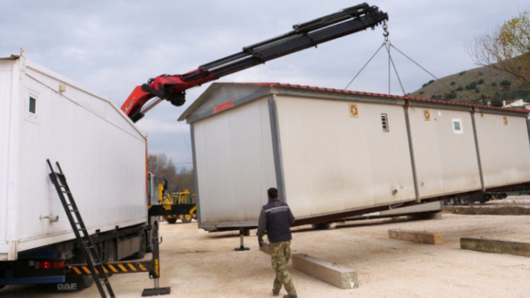 Στην Κρήτη οι πρώτοι 34 οικίσκοι για τους σεισμόπληκτους