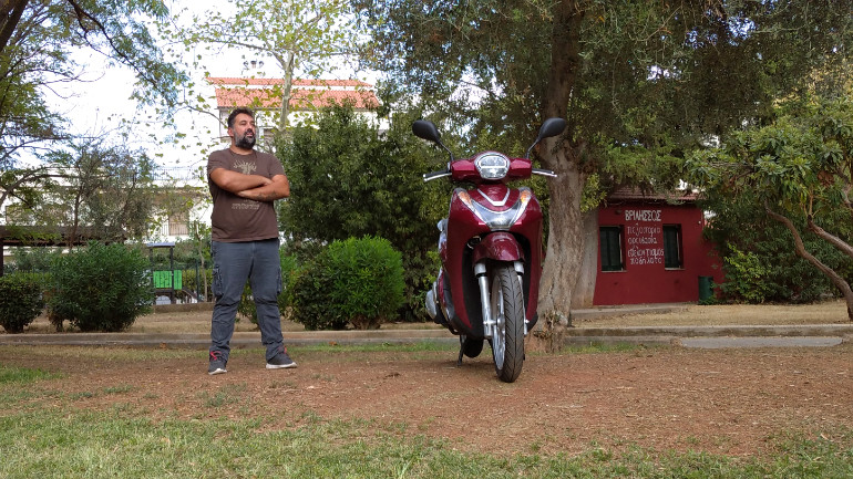 Περήφανος για το SH Mode 125!