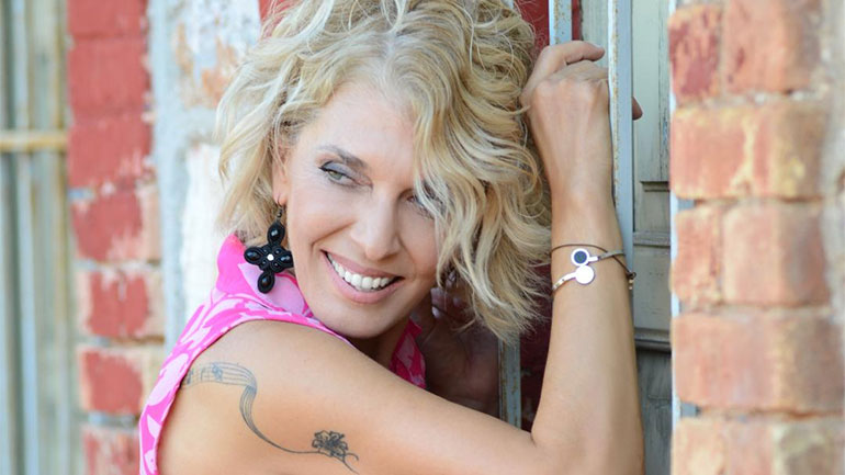 Κρινιώ Νικολάου 2 σύν 1 νέα remastered έκδοση!