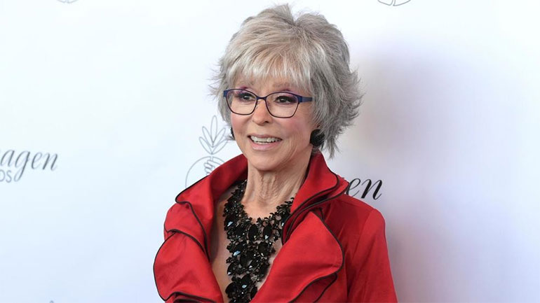 Η Ρίτα Μορένο περιέγραψε τον αγώνα της για να αποκτήσει δύναμη στη ζωή της