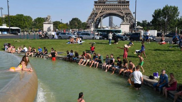 Τριπλάσιος ο κίνδυνος έκθεσης σε φονικές θερμοκρασίες στις πόλεις τα τελευταία χρόνια