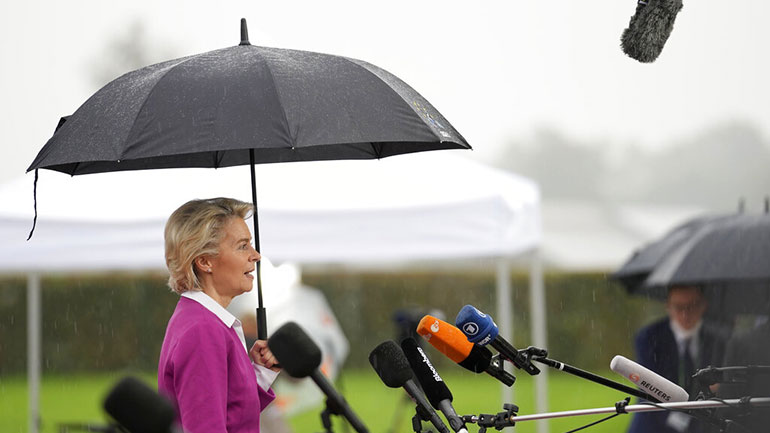 Ε.Ε.: “Πρέπει να επενδύσουμε στις ανανεώσιμες πηγές ενέργειας, για πιο σταθερές τιμές”