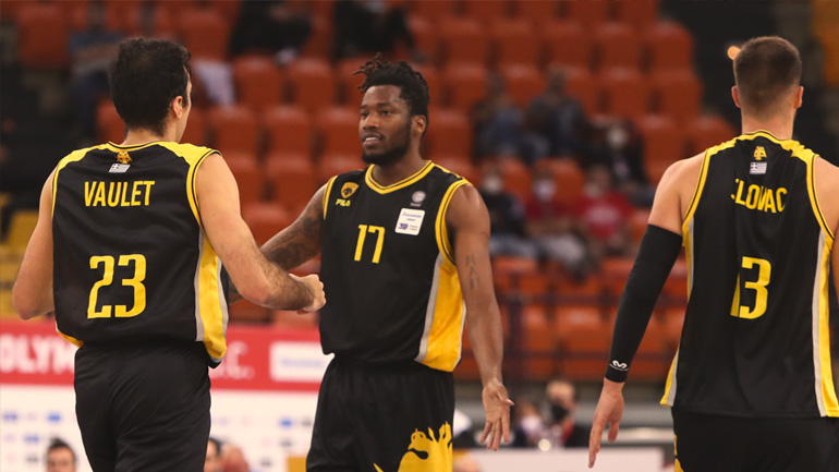 Basketball Champions League: Λύγισε στην έδρα της Σομπατέλι η ΑΕΚ με 83-78 σκορ