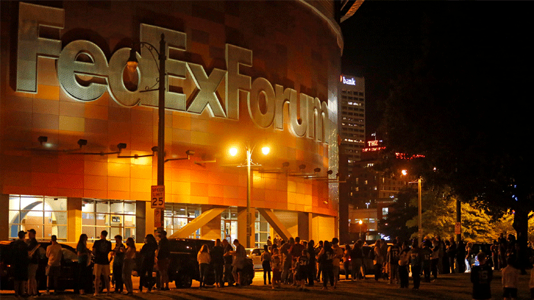 ΝΒΑ: Διεκόπη ο αγώνας Γκρίζλις-Μπακς λόγω προβλήματος του συναγερμού πυρκαγιάς