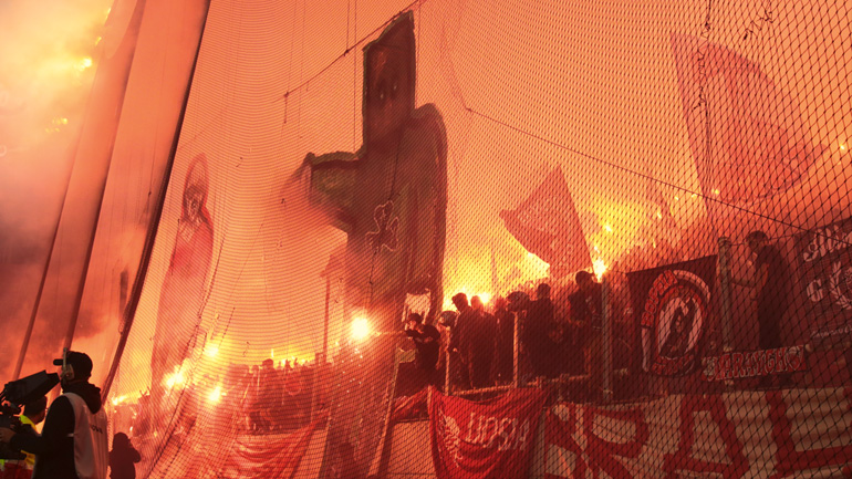 Ολυμπιακός: Κλήθηκε σε απολογία με άρθρο που προβλέπει τιμωρία έδρας για 1 ή 2 αγωνιστικές