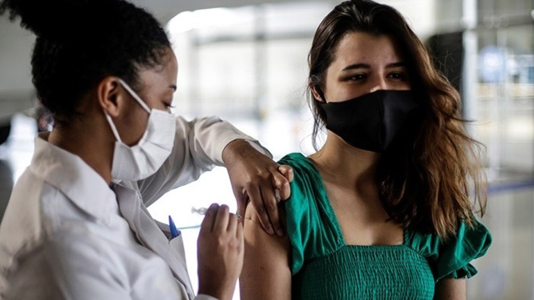 Βραζιλία: Η Pfizer θα εμβολιάσει ολόκληρη πόλη στο πλαίσιο έρευνας