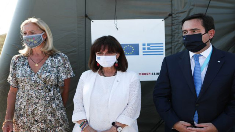 Συνάντηση Σακελλαροπούλου – Μηταράκη για την άφιξη γυναικών προσφύγων από το Αφγανιστάν