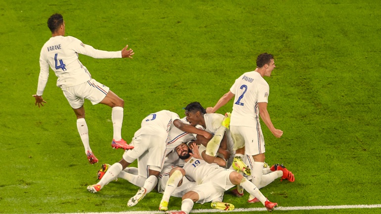 Επιτέλους ποδόσφαιρο!