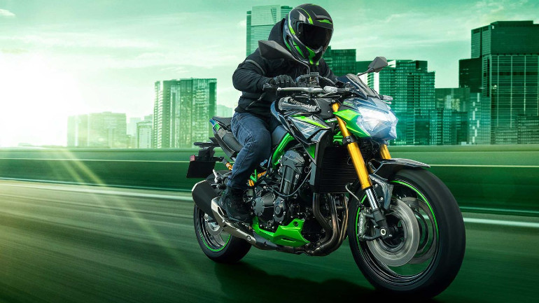 Μικρές αλλαγές στην εμφάνιση, μεγάλες αλλαγές στα περιφερειακά για το Z900SE.