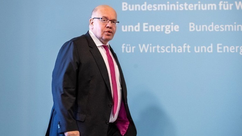 Γερμανία: Δεν θα δεχθούν τις έδρες τους οι Πέτερ Αλτμάιερ και Άνεγκρετ Κραμπ-Καρενμπάουερ Γερμανία: Δεν θα δεχθούν τις έδρες τους οι Πέτερ Αλτμάιερ και Άνεγκρετ Κραμπ-Καρενμπάουερ