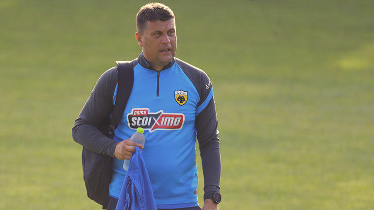 Αποχαιρέτησε τους παίκτες της ΑΕΚ ο Μιλόγεβιτς – «Η αξία σας είναι δεδομένη»