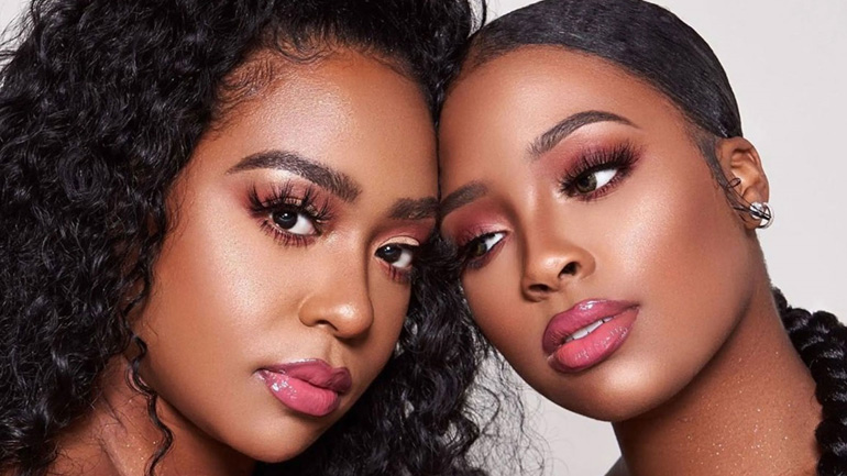 Πώς να κάνετε το υγρό κραγιόν να στρώνει τέλεια στα χείλη