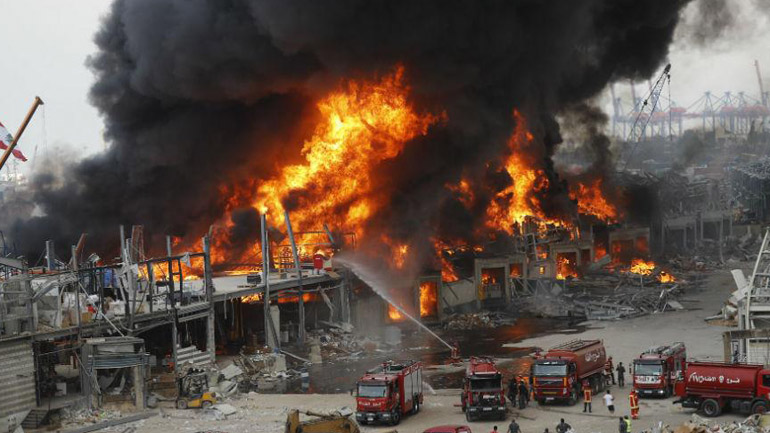 Μεγάλη πυρκαγιά σε δεξαμενή βενζίνης, στα νότια του Λιβάνου