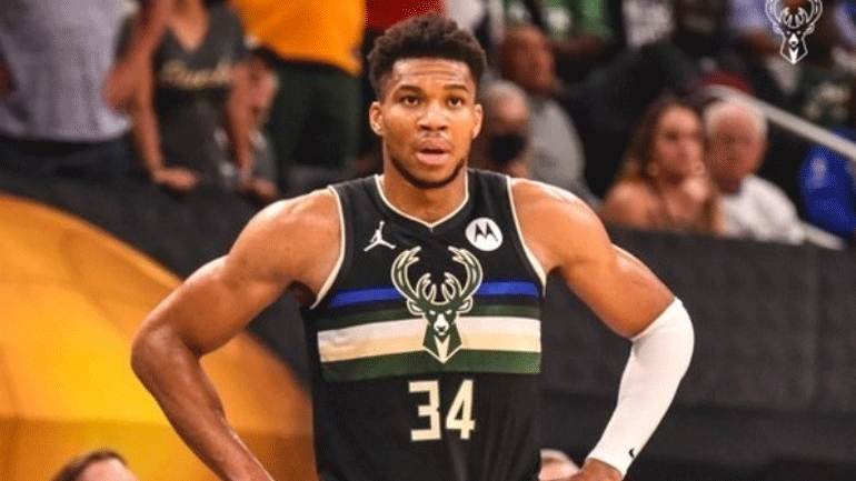 Αντετοκούνμπο: «Είναι ωραία να νιώθεις ότι είσαι μέλος της ομάδας»