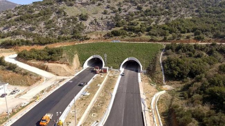 Κλειστή η Αθηνών – Θεσσαλονίκης στο ύψος των Τεμπών