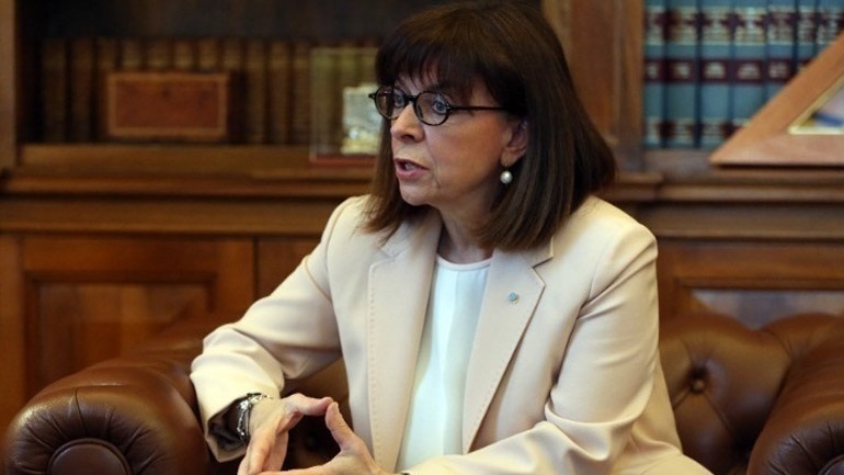 Επικοινωνία της Προέδρου της Δημοκρατίας με τη Φώφη Γεννηματά