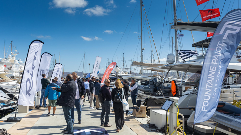Μικροί και μεγάλοι είχαν την ευκαιρία να θαυμάσουν τον όμορφο κόσμο του yachting