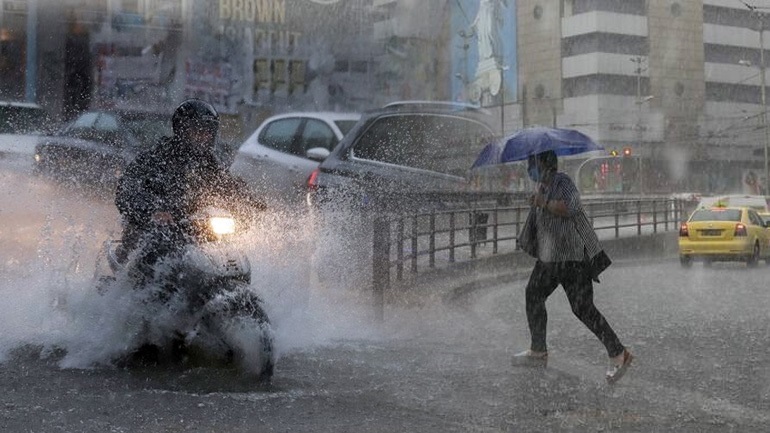 Σε ποια σημεία της Αττικής έχει διακοπεί η κυκλοφορία των οχημάτων