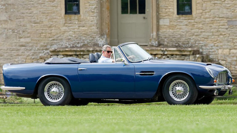 Με …κρασάκι και …τυράκι “ταίζει” ο Πρίγκιπας Κάρολος τη μεγάλη του…αγάπη