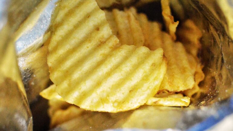 Τα πολύ επεξεργασμένα τρόφιμα μπορεί να βλάπτουν τη μνήμη των ηλικιωμένων