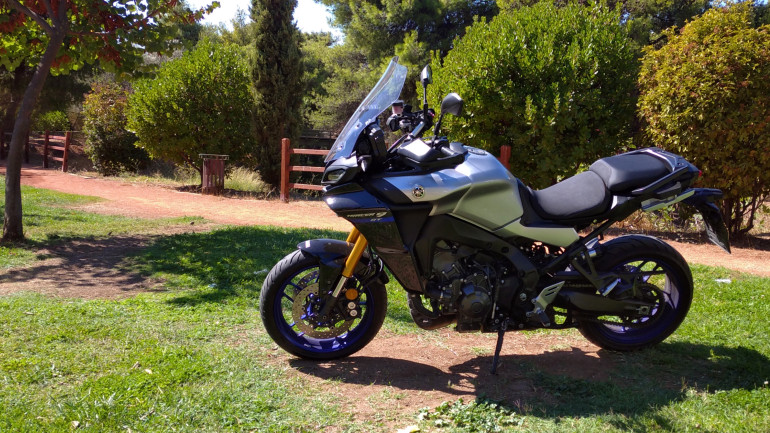 Σέλα και μαρσπιέ έχουν τη δυνατότητα ρύθμισης προκειμένου να βρεις την ιδανική θέση οδήγησης.