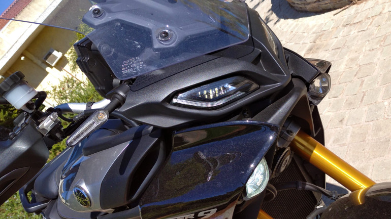 LED φωτιστικά σώματα με προβολείς στροφής!