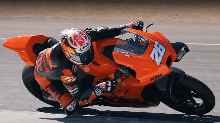 Ο Dani Pedrosa ήταν ένας από τους VIP καθοδηγητές των πελατών της KTM.