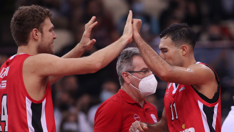 Ανώτερος ο Ολυμπιακός, 83-68 τη Ζαλγκίρις