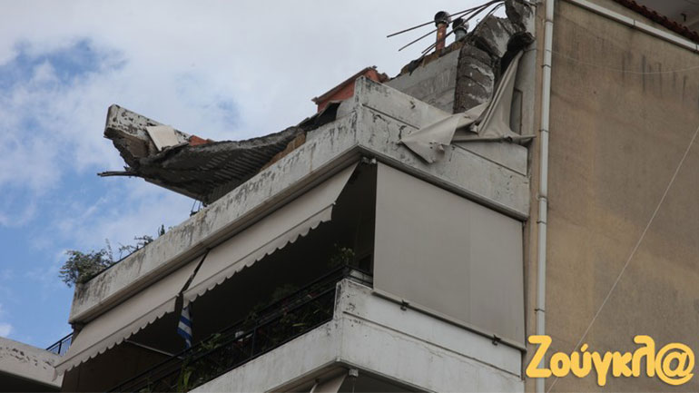 Έπεσε μπαλκόνι πολυκατοικίας στο Χαλάνδρι