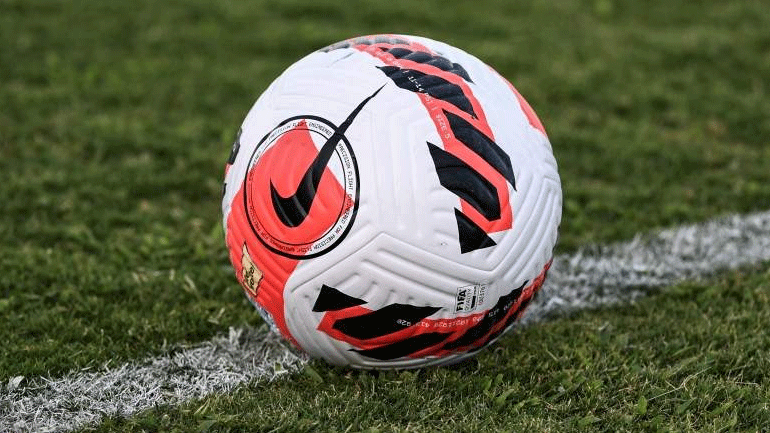 Επιστρέφει στη δράση η Super League