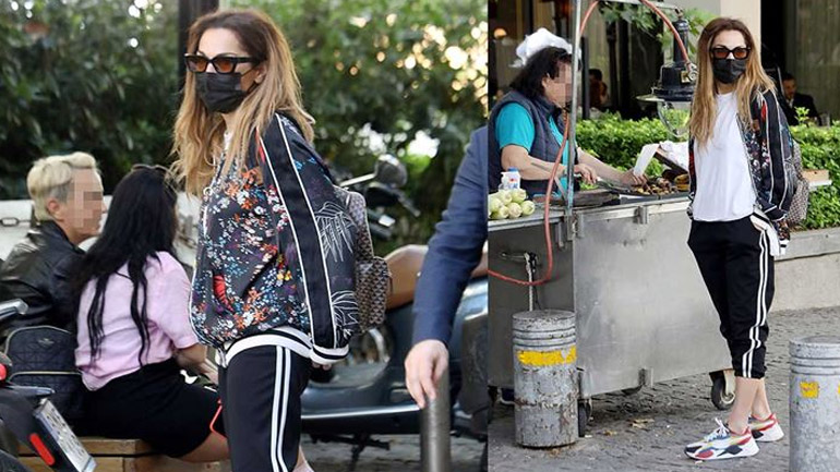 Δέσποινα Βανδή: Βόλτα με αθλητικό outfit στο κέντρο της Αθήνας