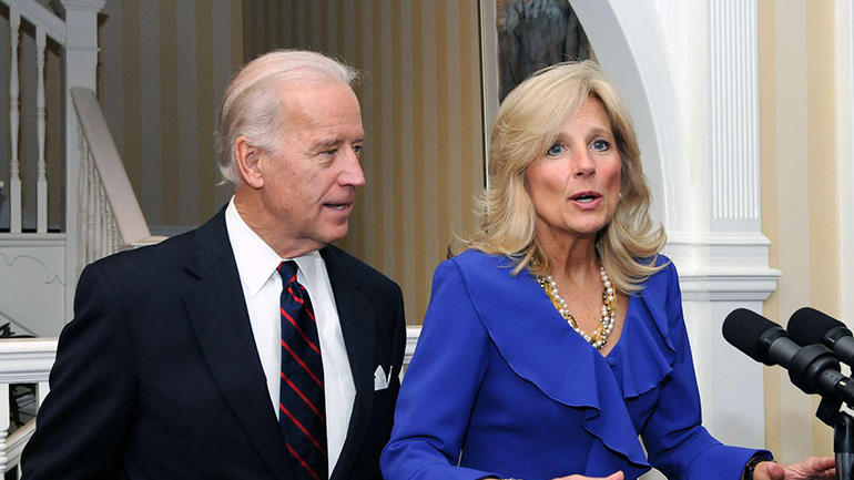 ΗΠΑ: Σε τελετή μνήμης για τους αστυνομικούς που έπεσαν στο καθήκον θα παραστούν οι Τζο και Τζιλ Μπάιντεν