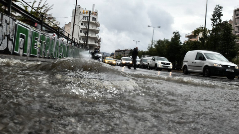 Συνεχίζονται οι διακοπές κυκλοφορίας σε δρόμους της Θεσσαλονίκης Συνεχίζονται οι διακοπές κυκλοφορίας σε δρόμους της Θεσσαλονίκης
