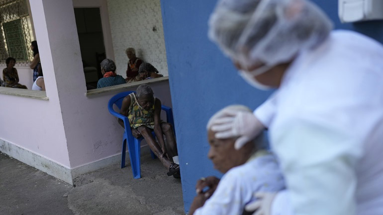 Covid-19: 483 θάνατοι το τελευταίο 24ωρο στη Βραζιλία