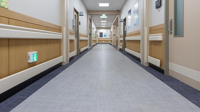 Άγριος ξυλοδαρμός γιατρού από ασθενή στο νοσοκομείο Ιωαννίνων