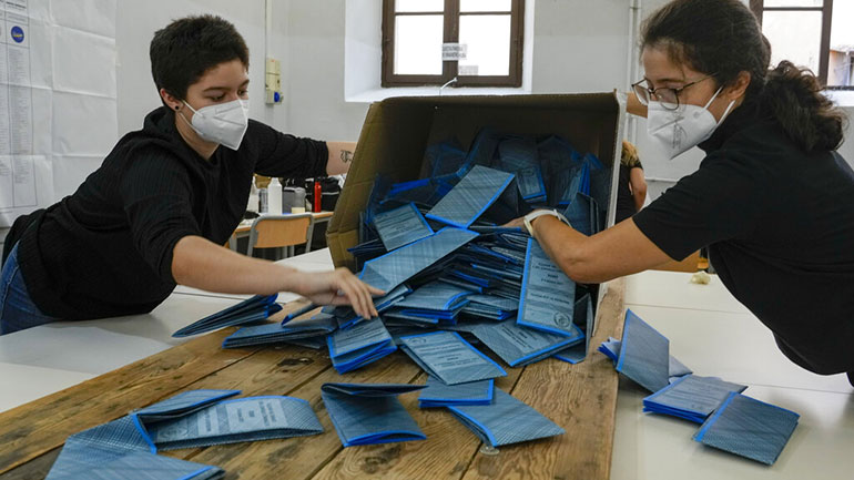 Ιταλία – Δημοτικές Εκλογές: Στη Ρώμη και το Τορίνο υπερισχύει η Κεντροαριστερά, σύμφωνα με τα exit polls Ιταλία – Δημοτικές Εκλογές: Στη Ρώμη και το Τορίνο υπερισχύει η Κεντροαριστερά, σύμφωνα με τα exit polls