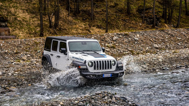 Η πρώτη αγωνιστική υποχρέωση του plug-in hybrid Jeep Wrangler 4xe 