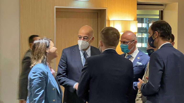 Ο Ν. Δένδιας παρέθεσε πρωινό εργασίας στη Λίβυα υπουργό Εξωτερικών και σε Ευρωπαίους ομολόγους του