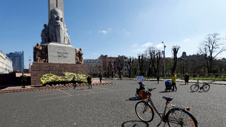 Καθολικό lockdown τεσσάρων εβδομάδων στη Λετονία