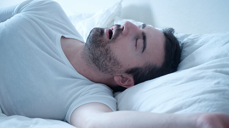 Άπνοια στον ύπνο: Τι είναι και πώς θεραπεύεται;