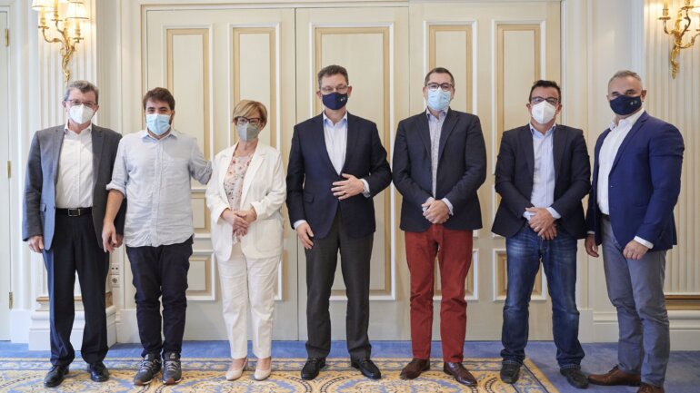 Συνάντηση του CEO της Pfizer, Άλμπερτ Μπουρλά, με την Ένωση Ασθενών Ελλάδας 