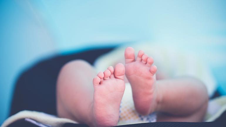 Πάτρα: Απολύθηκε ο γιατρός που κατηγορείται για ασέλγεια σε βρέφος – Παρέμβαση Πλεύρη