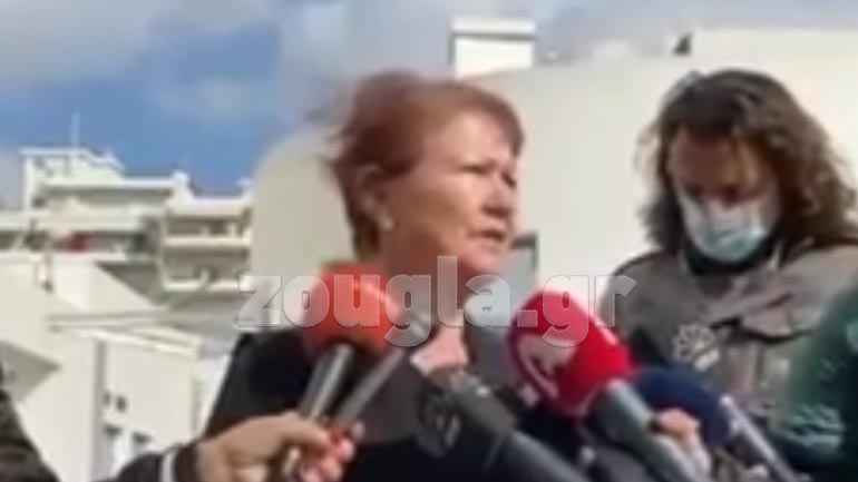 Γιαγιά Ζακ Κωστόπουλου: «Είκοσι πέντε λεπτά τον κλωτσοπατάγανε, η αστυνομία που ήταν»;