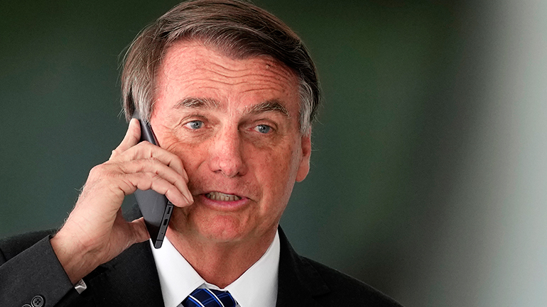 Βραζιλία: Ο Μπολσονάρου θα κατηγορηθεί για ανθρωποκτονία για τη διαχείριση της πανδημίας, σύμφωνα με τη Γερουσία