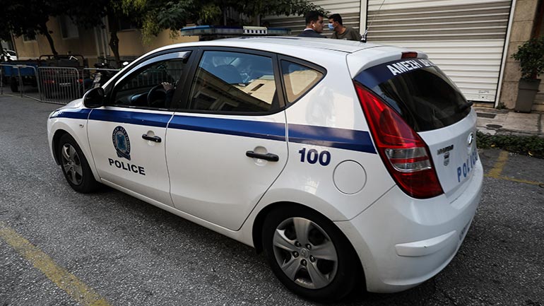 Γλυφάδα: Συνελήφθη 36χρονη για υπεξαιρέσεις αυτοκινήτων από εταιρείες ενοικιάσεως οχημάτων Γλυφάδα: Συνελήφθη 36χρονη για υπεξαιρέσεις αυτοκινήτων από εταιρείες ενοικιάσεως οχημάτων