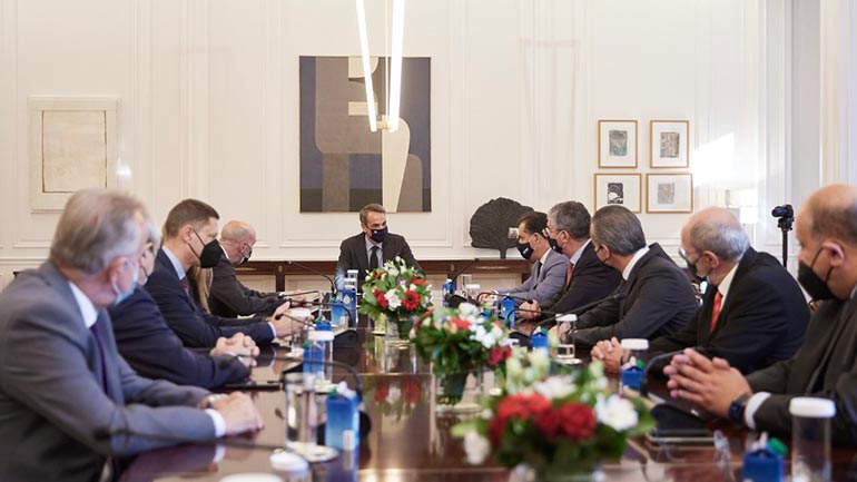 Συνάντηση της Διοικητικής Επιτροπής του ΕΒΕΑ με τον πρωθυπουργό στο Μέγαρο Μαξίμου