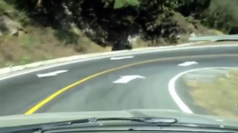 Ένας παράξενος δρόμος στο Μεξικό